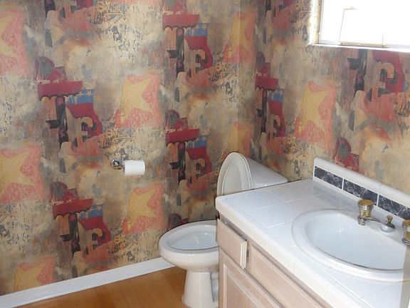 5th image of 1327 17th St