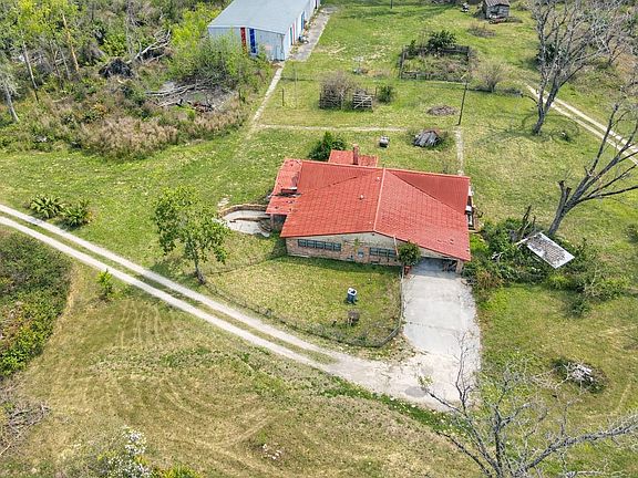 5th image of 1163 SW Bryan Earnhardt Rd