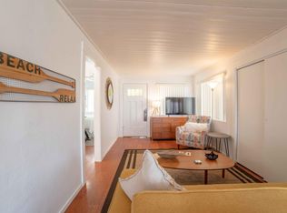 611 Monterey Blvd, Hermosa Beach, CA 90254