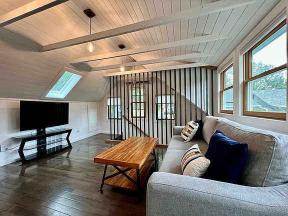 3rd image of 230 Avenue C #1/2