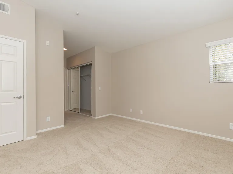 Laurel Canyon Apartment Homes — Photo 55