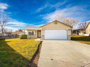 123 Cougar Ct, Nampa, ID 83687