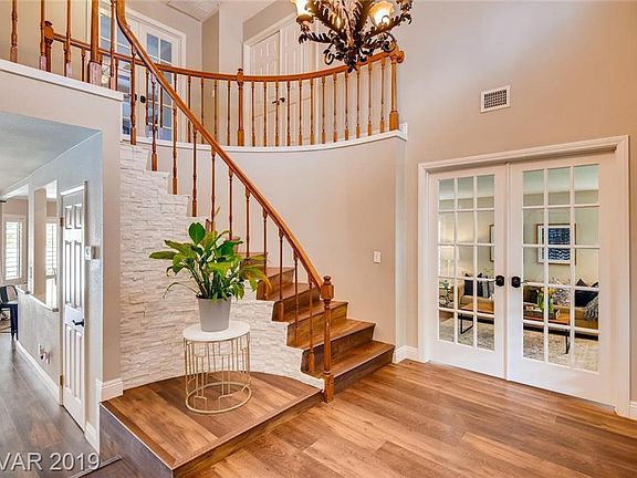 2nd image of 2809 Bluff Cove Cir