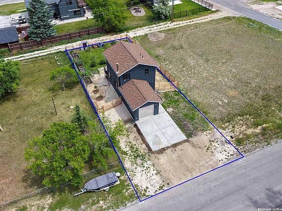 2nd image of 2112 Knight St