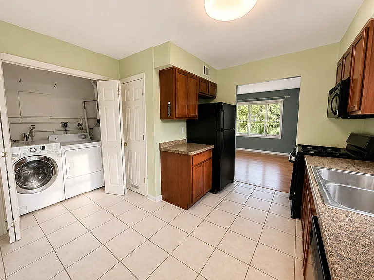 113 Craig Ave #113 — Photo 9