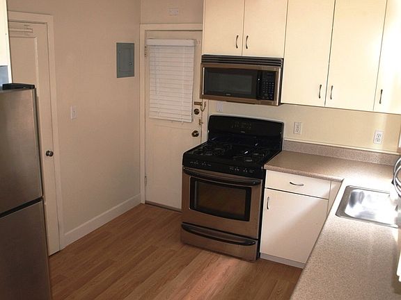 5th image of 835 Sir Francis Drake Blvd APT 2