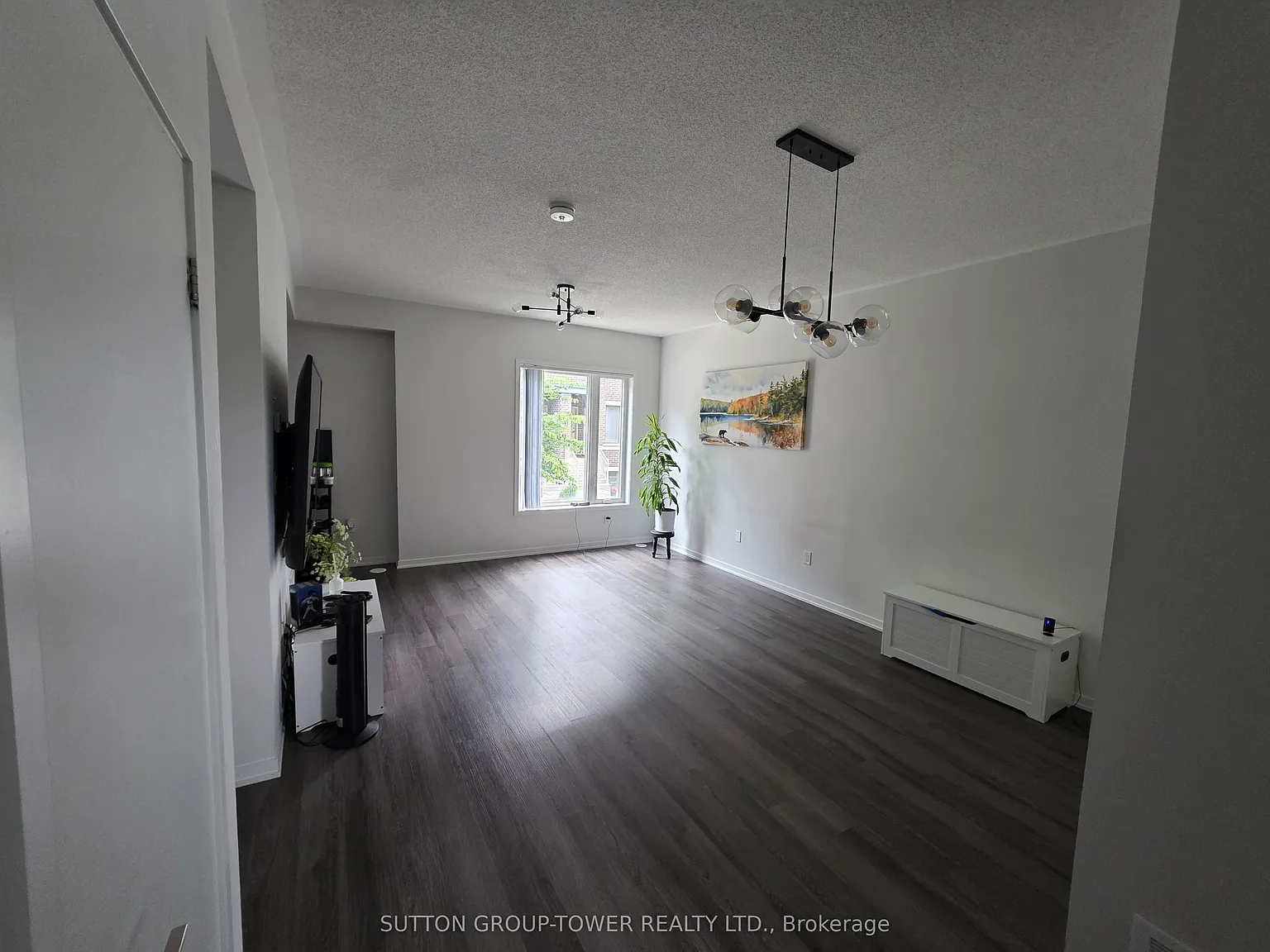 2 bed, $2,950 — Photo 2