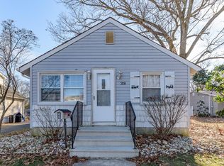 38 Pine St, Spotswood, NJ 08884
