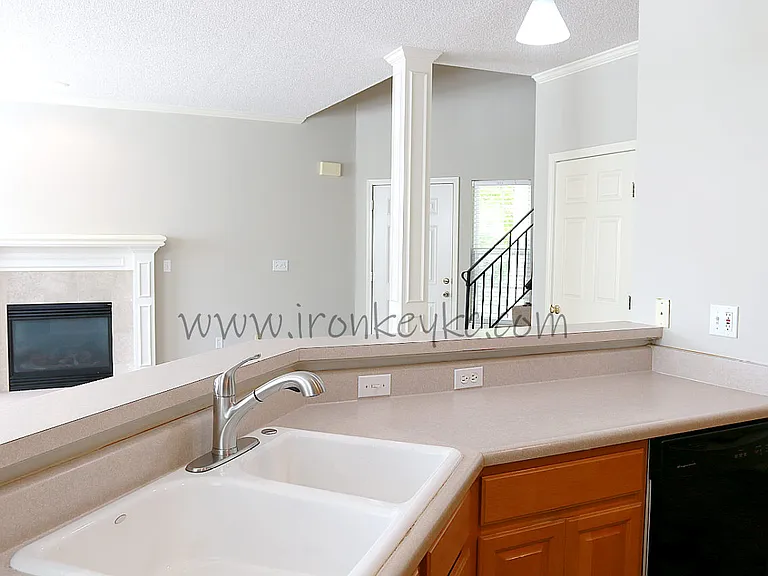 9221 Boehm Dr — Photo 9