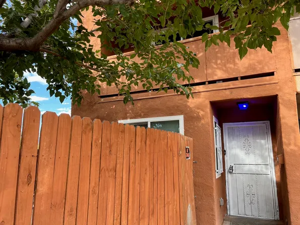 140 Conchas St NE #A, Albuquerque, NM 87123