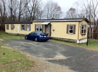 21 Lakewood Cir, Pittsfield, MA 01201