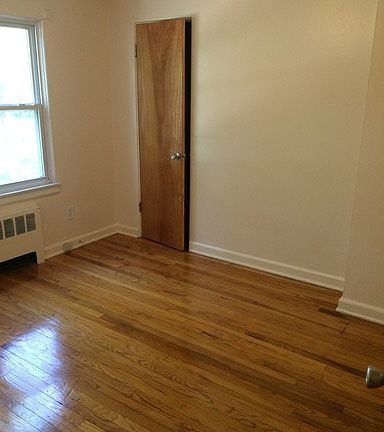 5th image of 6108 Carvel Ave APT B2