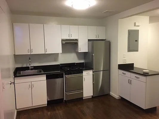 Rented by Solil Management | media 2