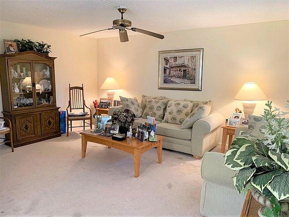 3rd image of 152 Piedmont Way #D