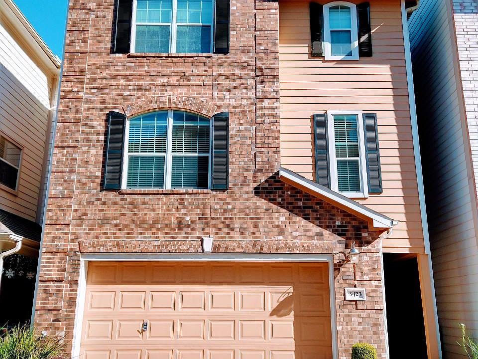 1st image of 3423 Skyline Village Dr
