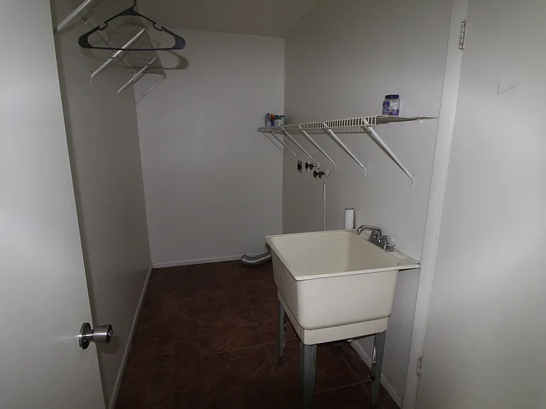 5565 Baffin Cir — Photo 7