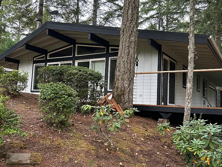 471 E Michelle Dr — Photo 18