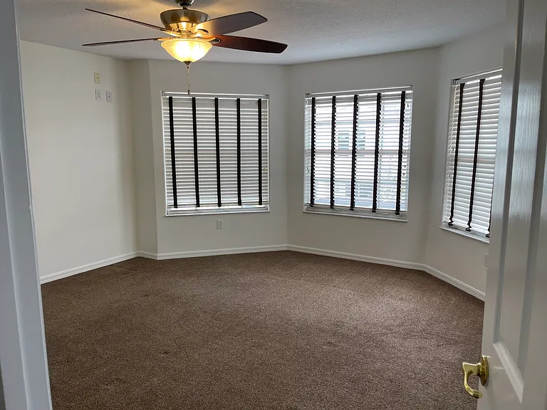 284 Vista Dr — Photo 11