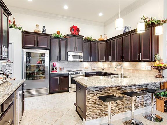 5th image of 8446 White Poplar Dr