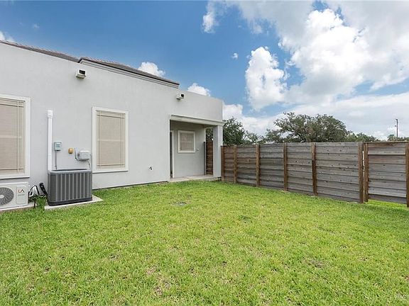 4th image of 2328 Corales St