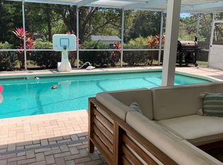 2080 Swan Ln, Safety Harbor, FL 34695