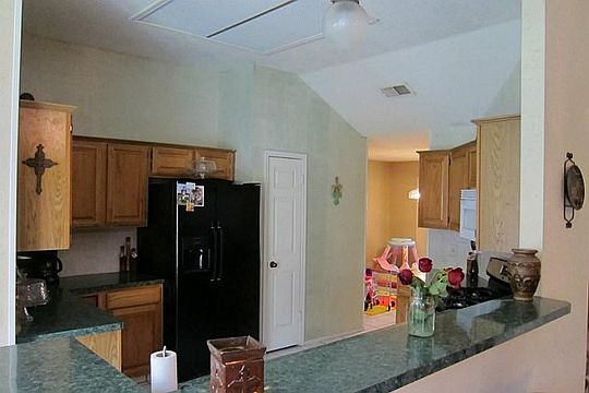 5th image of 1506 Garden Walk