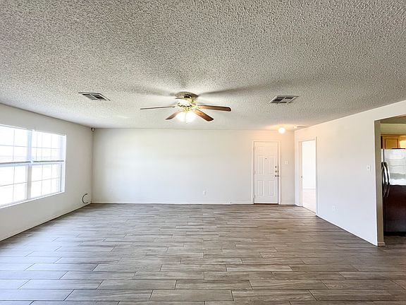 3rd image of 4610 Janelle Dr