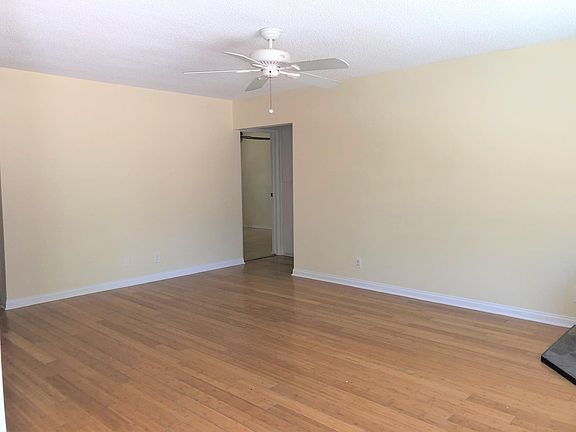 5th image of 1947 Edwin Ln