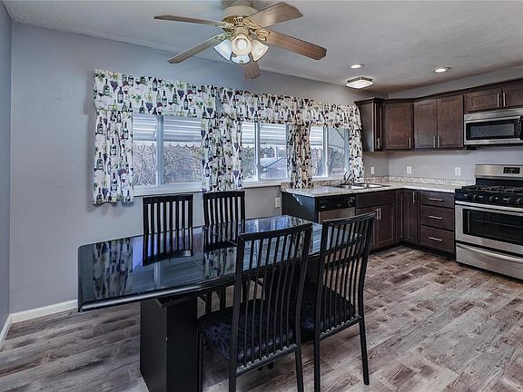 5th image of 11043 Worchester Dr