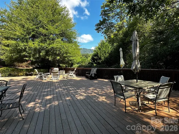 133 Cornell Cir, Lake Lure, NC 28746