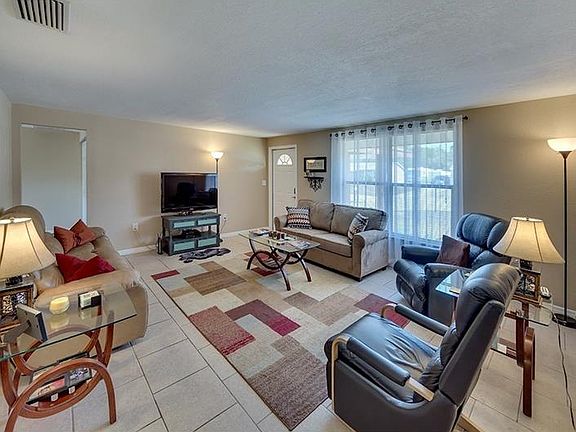 5th image of 3056 Lockwood Lake Cir