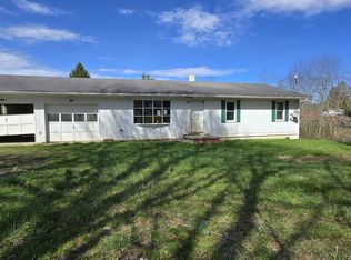 180 Johnson Rd, Meadow Bridge, WV 25976