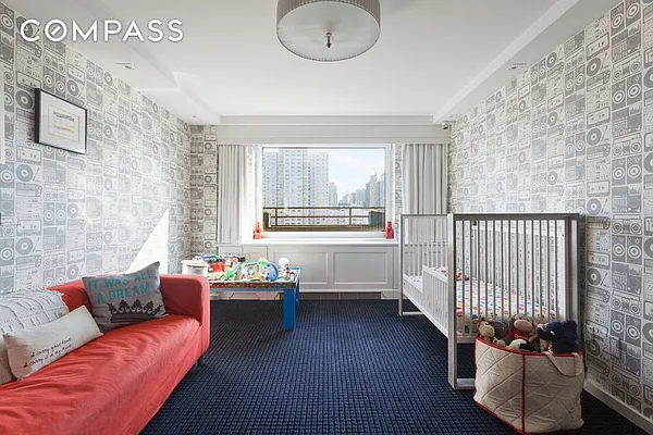 Sold by Compass | media 10