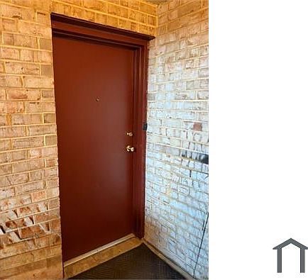 2nd image of 3330 Huntley Square Dr APT T1