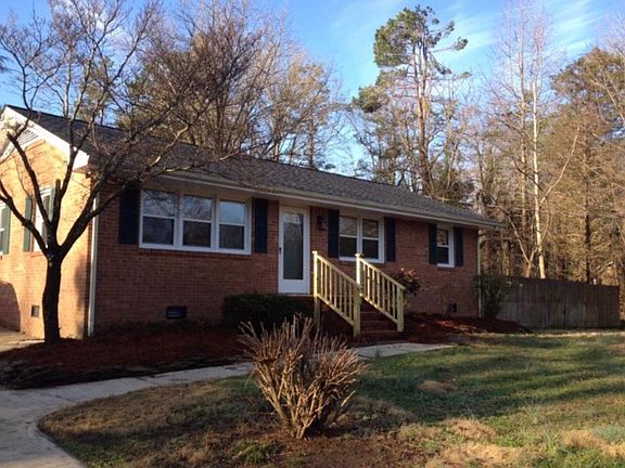 4th image of 4506 Rosemary Dr