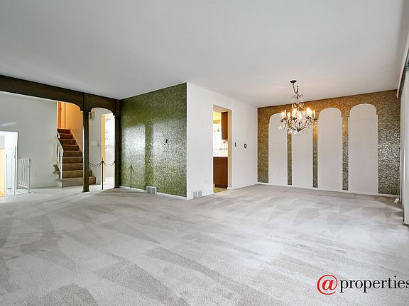 Living Room / Dining Room
