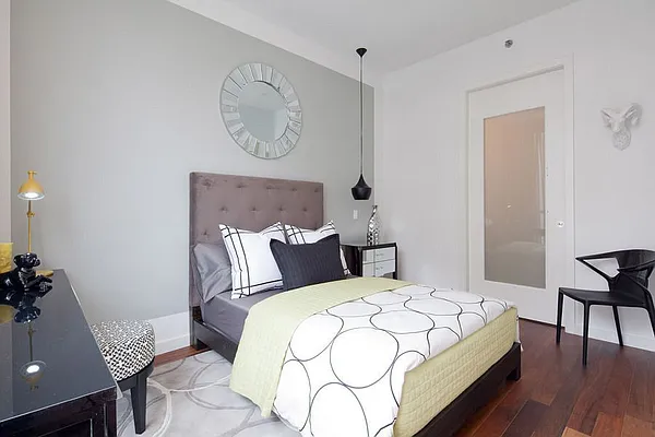 Rented by Compass | media 21