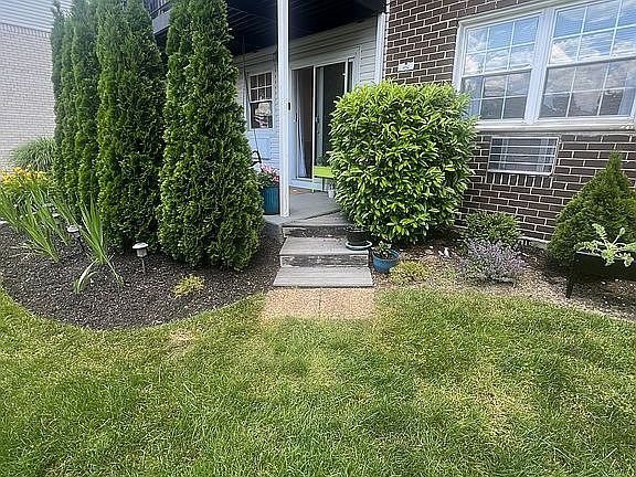2nd image of 4742 Wilshire Ln