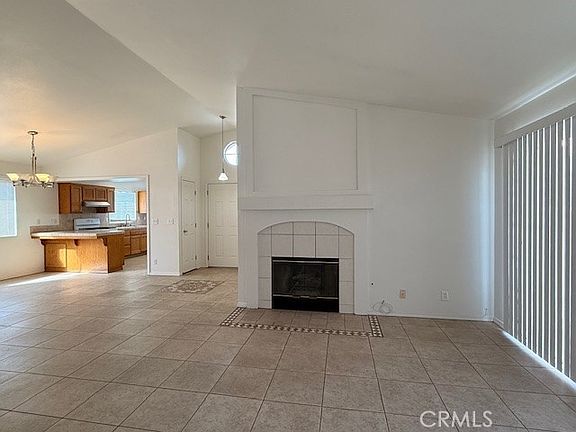 4th image of 518 W 5th Ave