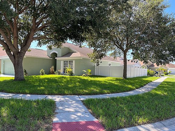 3rd image of 10501 Walker Vista Dr