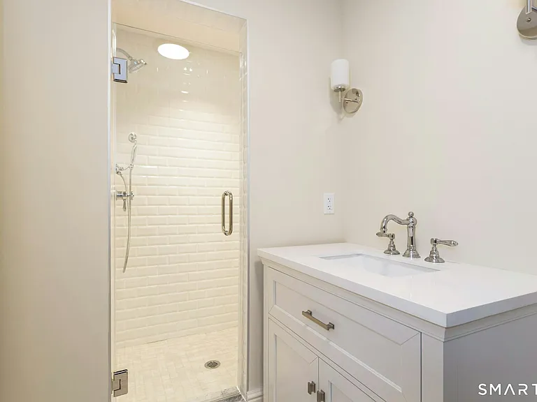 46 Cook Rd — Photo 27