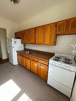 1st image of 1581 E 24th St #D2