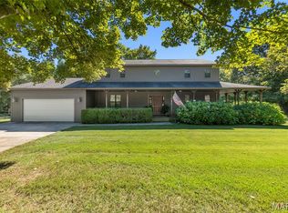 18328 Lake Circle Dr, Dexter, MO 63841