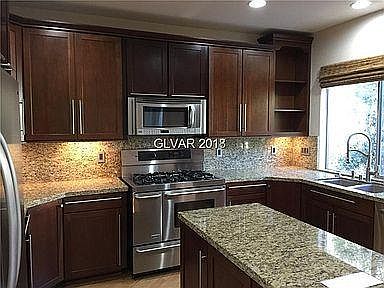 4th image of 11920 Amistoso Ln