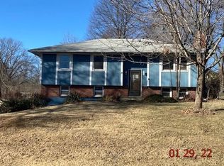 1206 Washington St, Leavenworth, KS 66048