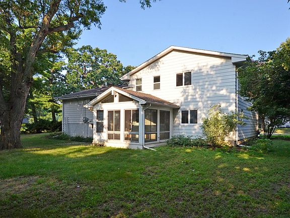 2nd image of 6233 Parnell Ave