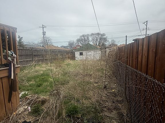 2nd image of 7337 S Indiana Ave