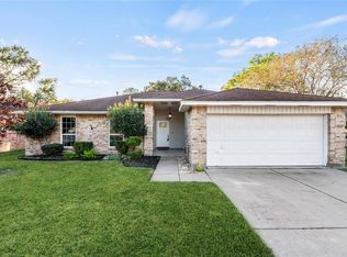5915 E Central Falls Dr, Houston, TX 77041