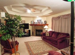 4442 S Sunrise Ave, Springfield, MO 65810