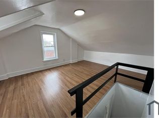 911 W 8th St #B, Chester, PA 19013